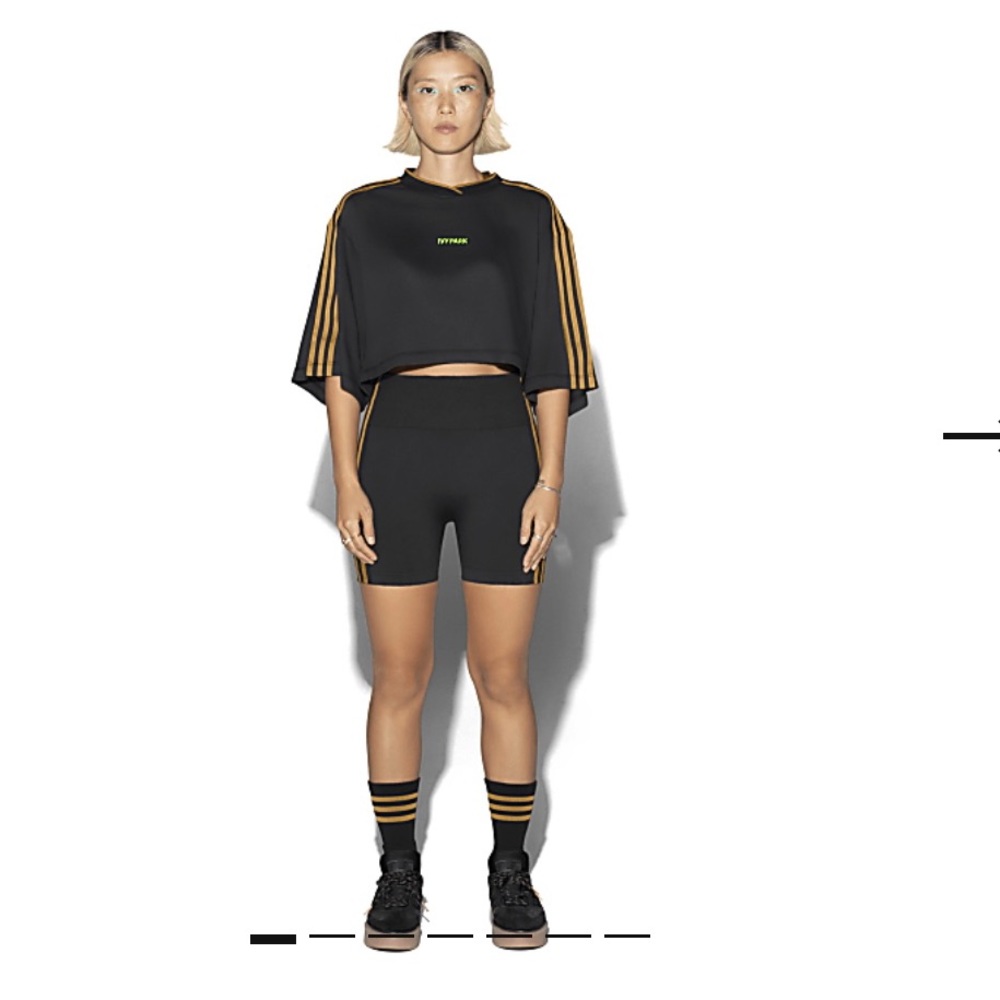 IVY PARK DRIP 2.2 3-Stripe Crop Tee